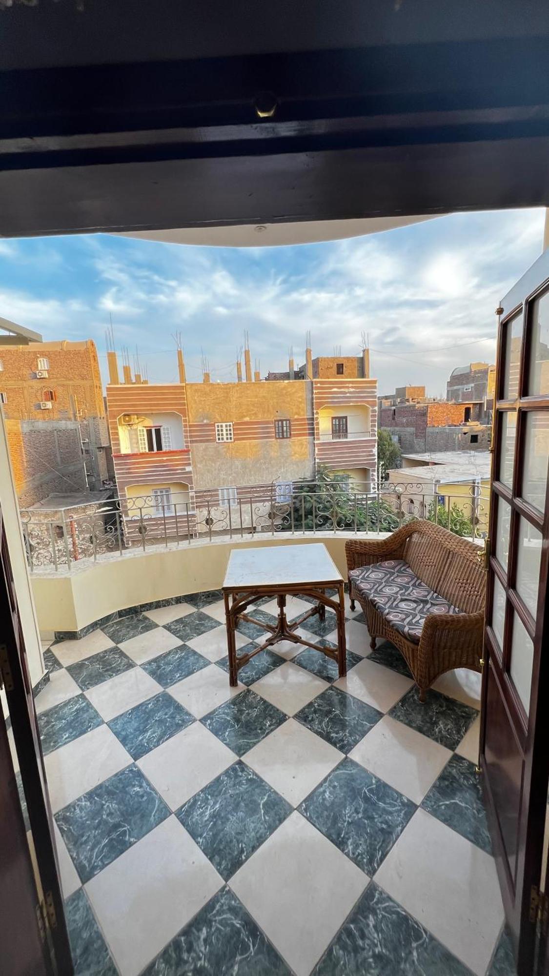 Masa House Luxor